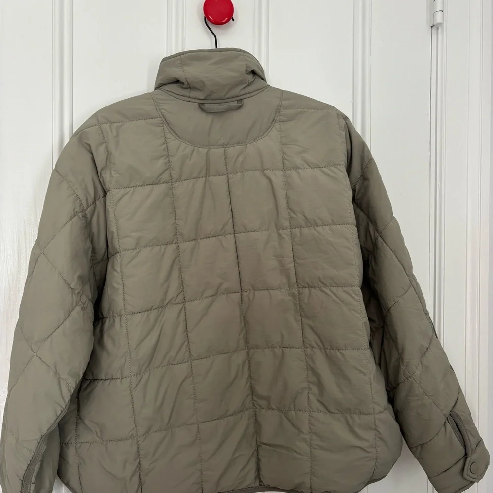 NWOT, Never worn, Pippa Packable Jacket, Free People, Size S, color sage stone - Picture 3 of 6